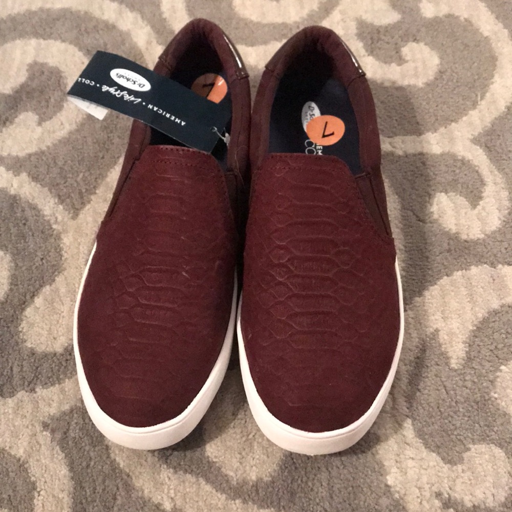 Dr scholl’s Slides